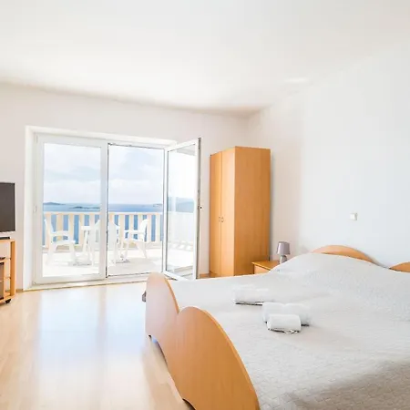 Apartment Marnic- Blue Chill Mlini