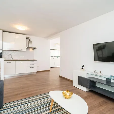 Marnic- Blue Chill Apartment *