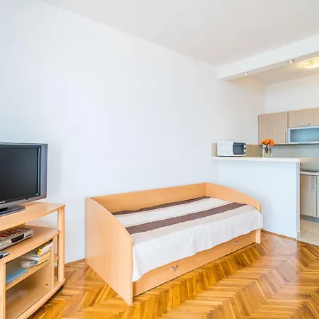 Apartment Marnic- Blue Chill