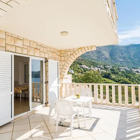 Apartment Marnic- Blue Chill Mlini
