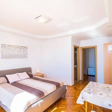 Apartment Marnic- Blue Chill *
